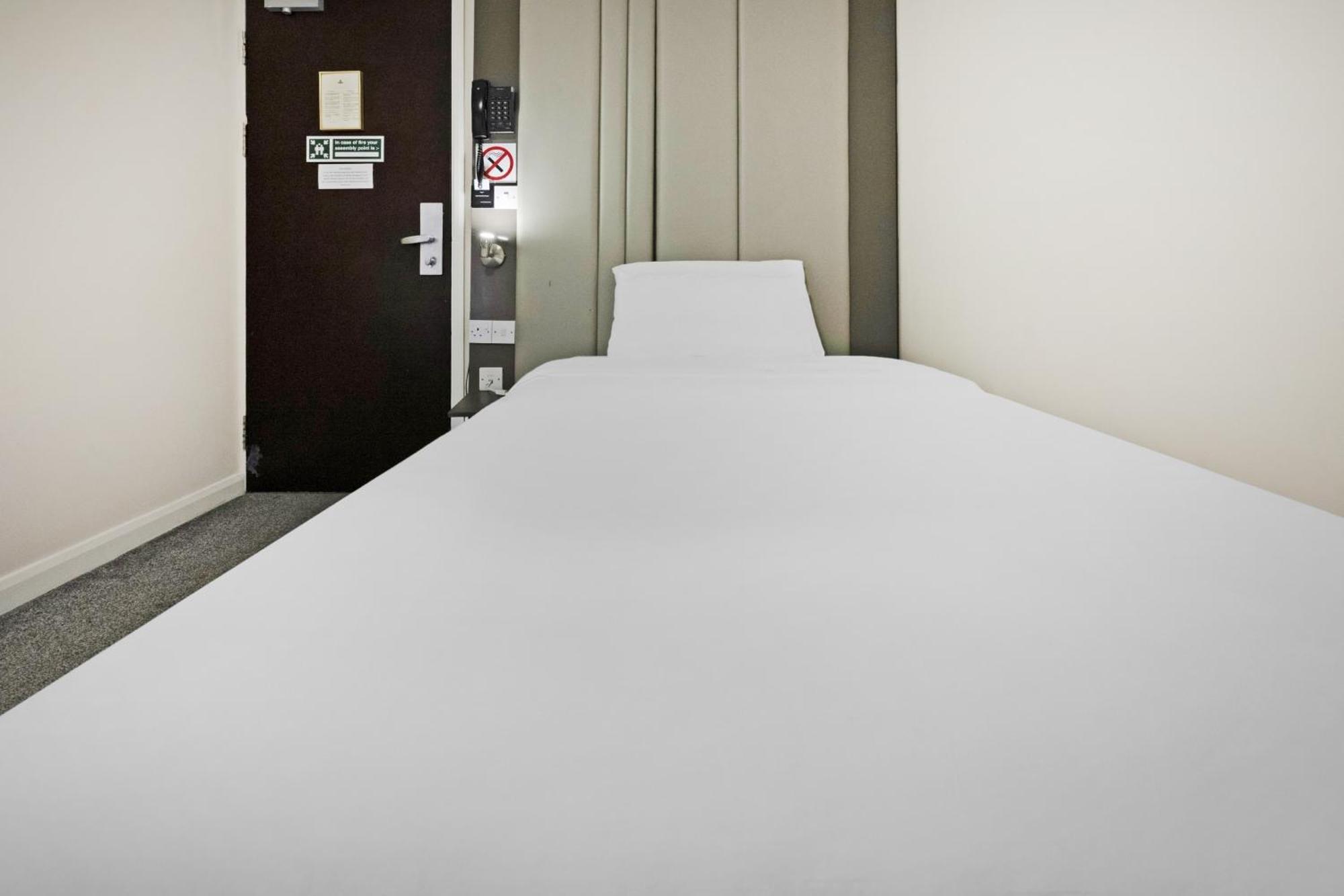 Hotel Oyo The Baltimore