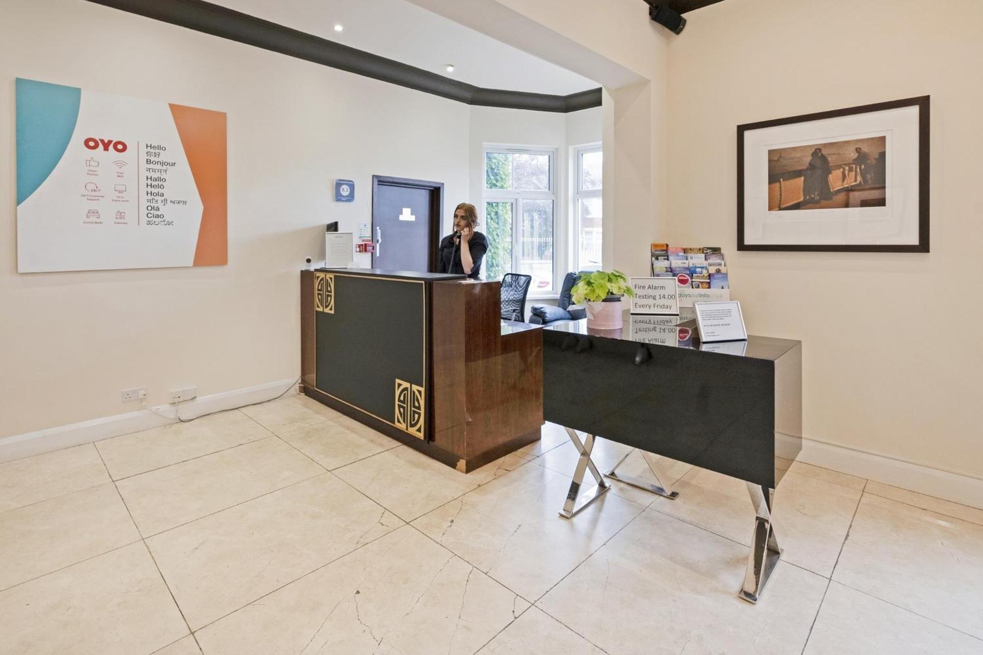 Hotel Oyo The Baltimore 3*