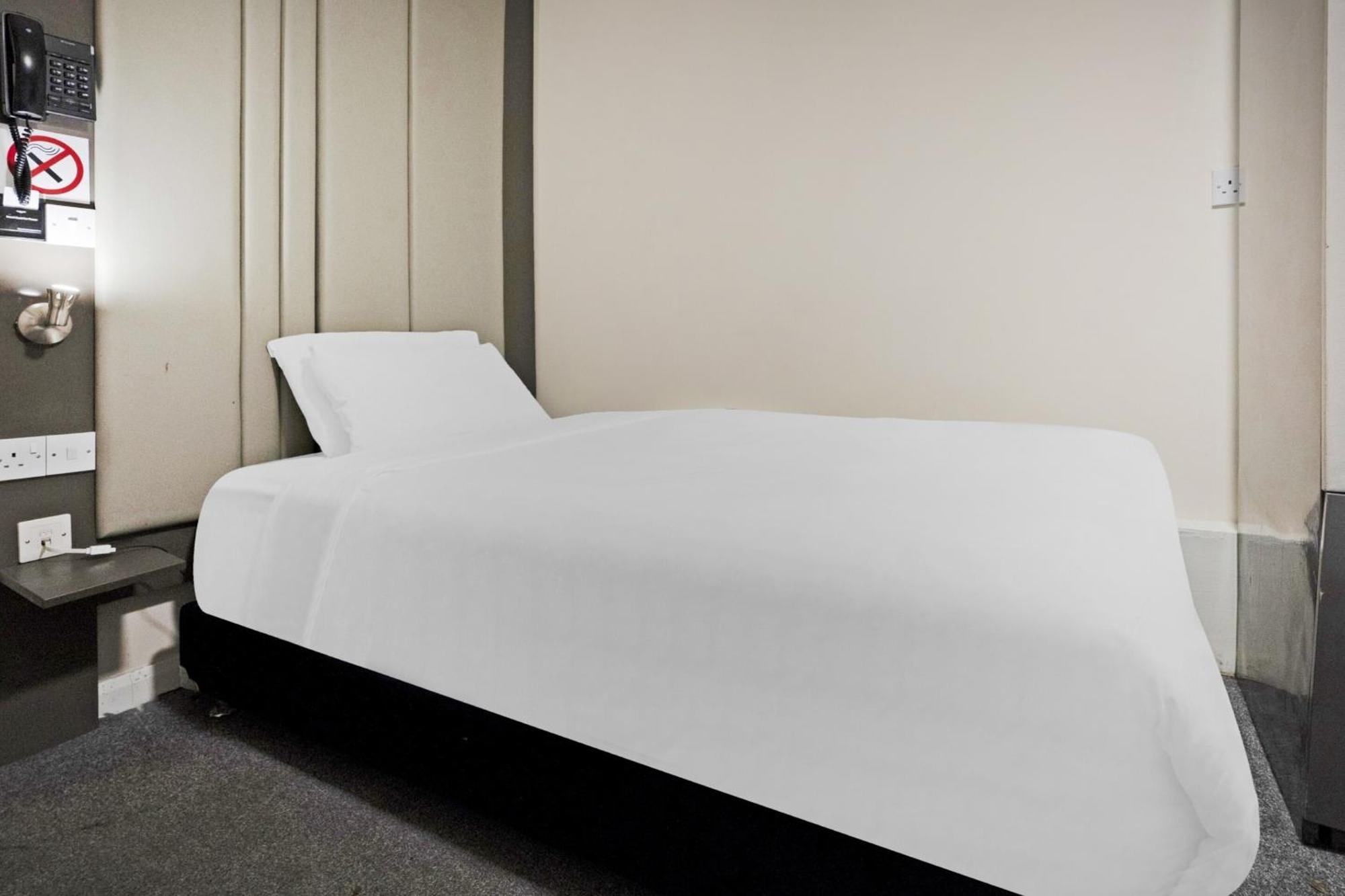 Hotel Oyo The Baltimore Middlesbrough