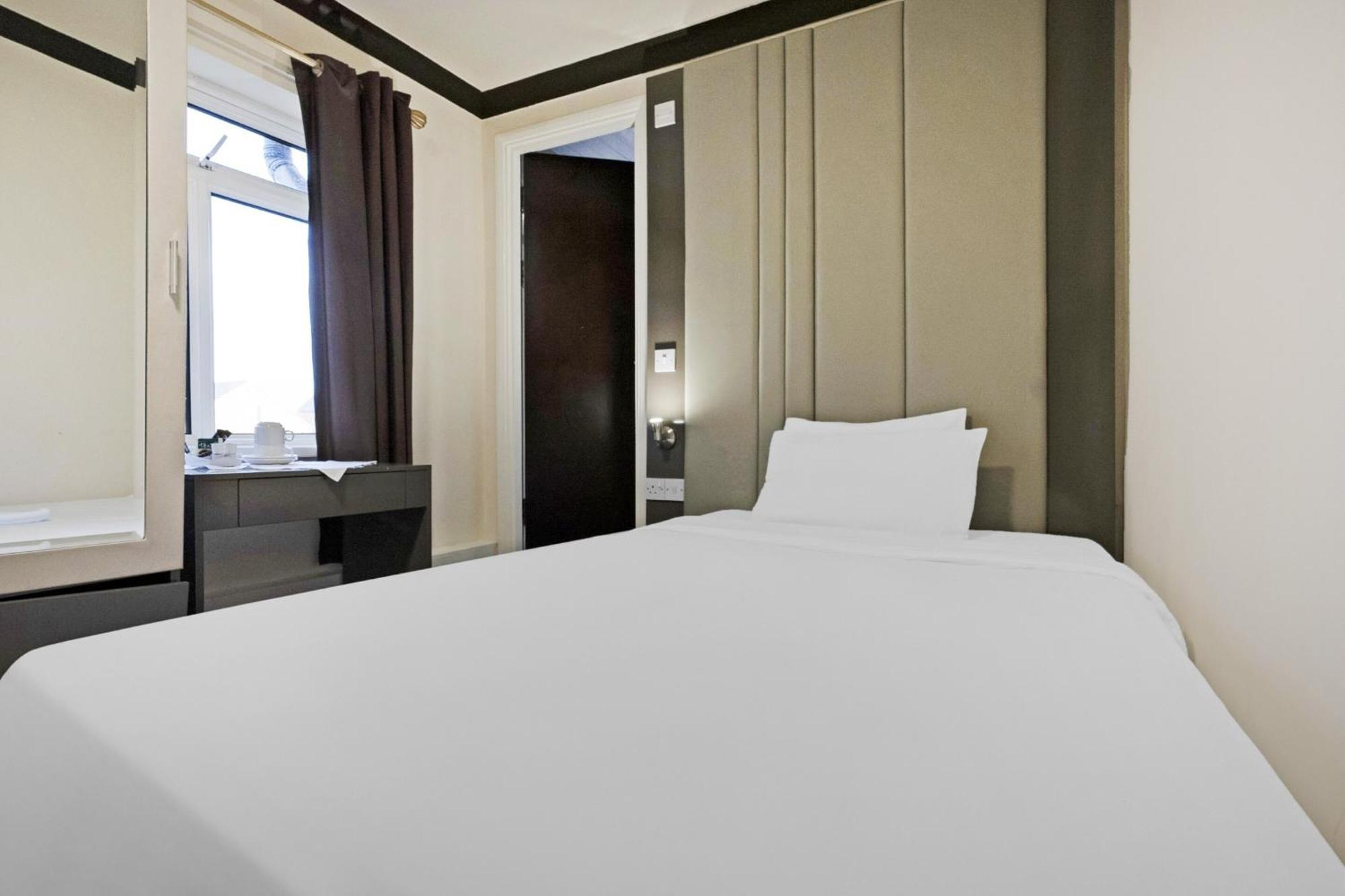 Oyo The Baltimore Hotel Middlesbrough