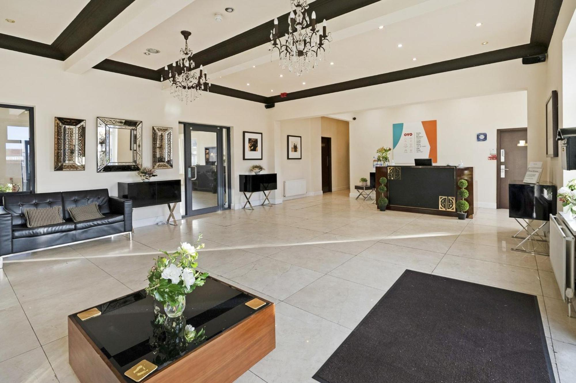 Oyo The Baltimore Hotel 3*
